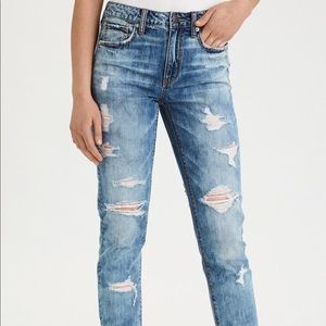 American Eagle Tomgirl ripped Denim Jeans sz 00